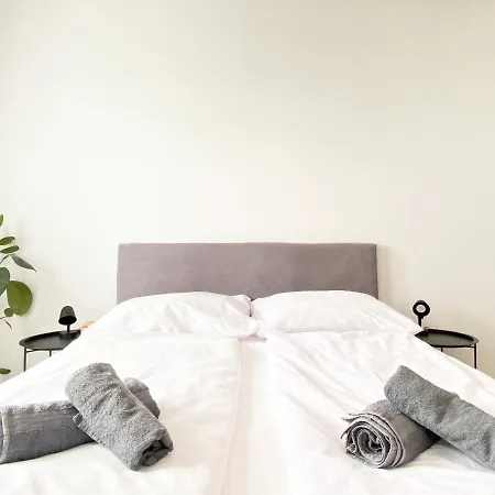 Concordia - Private Parking And Balcony Apartment *