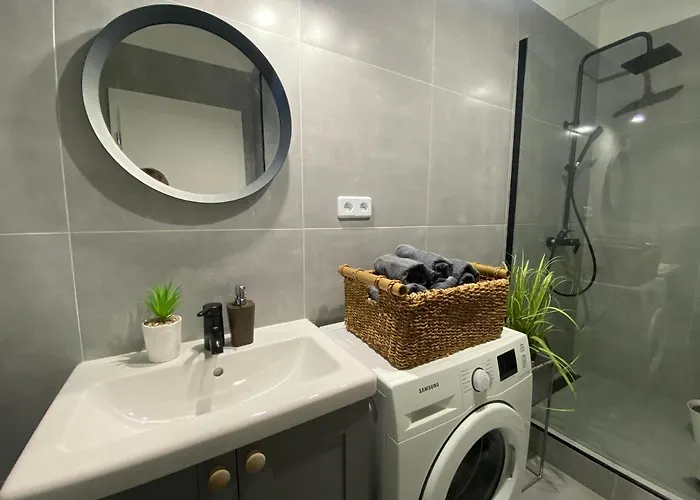 Apartment Concordia - Private Parking And Balcony *